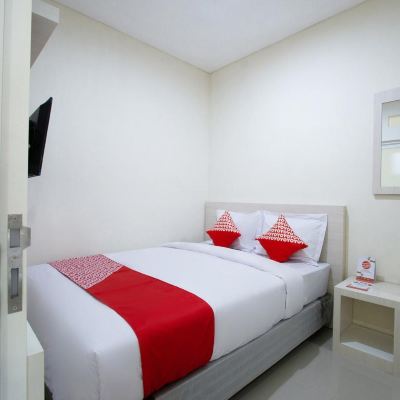 DOUBLE STANDARD OYO 3510 Borobudur Townhouse Promo Code