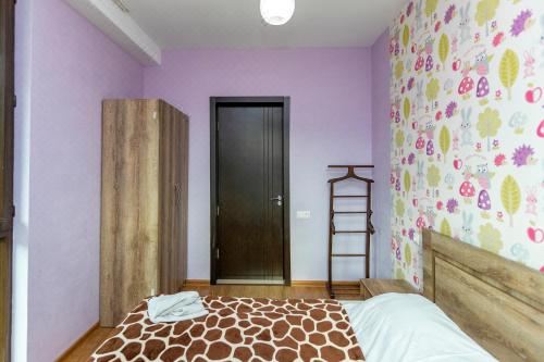 带阳台的两卧室公寓