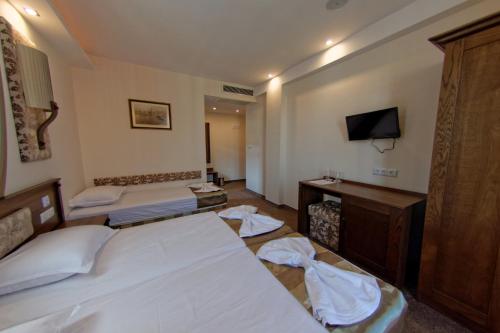 带阳台的三人房