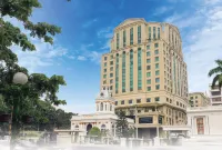 Grand City Hall Hotel a 
