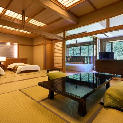 和洋式コーナーリバービュールーム(浴室) 庄川温泉風流味道座敷ゆめつづり クーポン