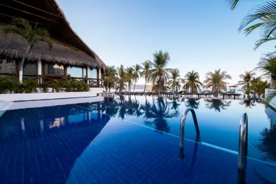 Emporio Acapulco Hotels in 