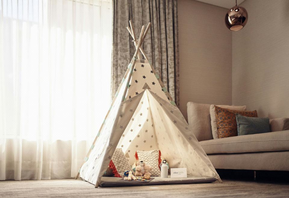 城景豪华特大床房