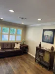 Guest House in Prime Area!