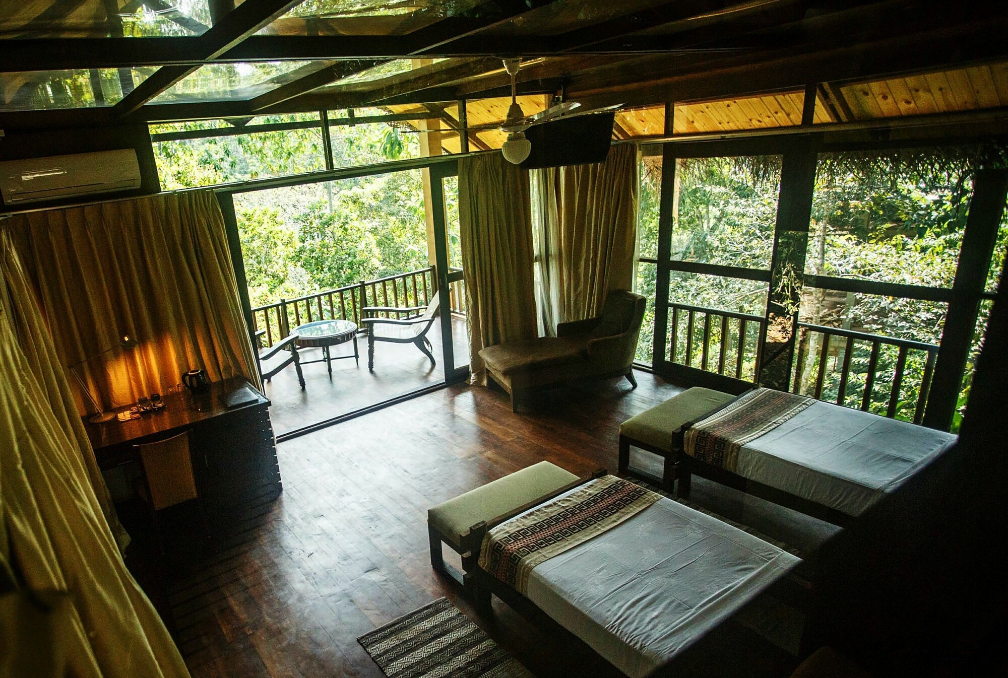 高级双床小木屋