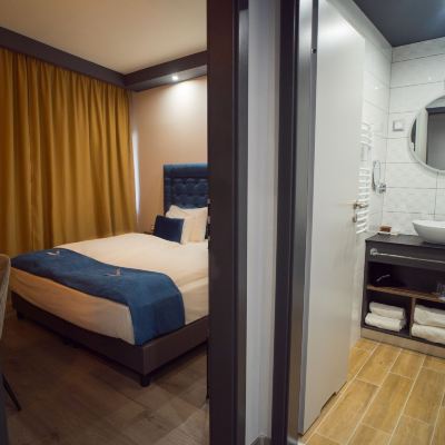 Deluxe Triple Room Hotel Palatinus Promo Code