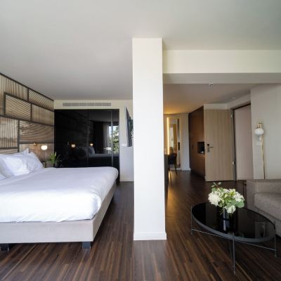 Premium Suite (Top Floor) Azur Hotel Promo Code