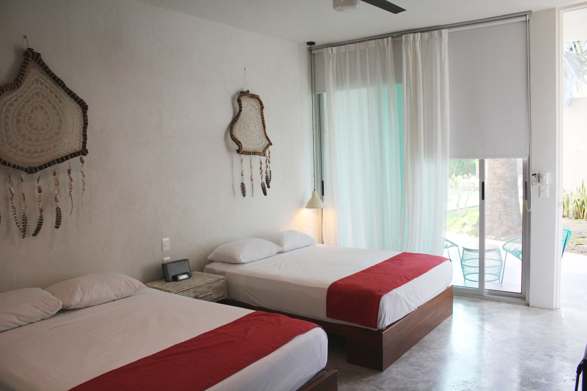 园景豪华双人房（2张大床，底楼）