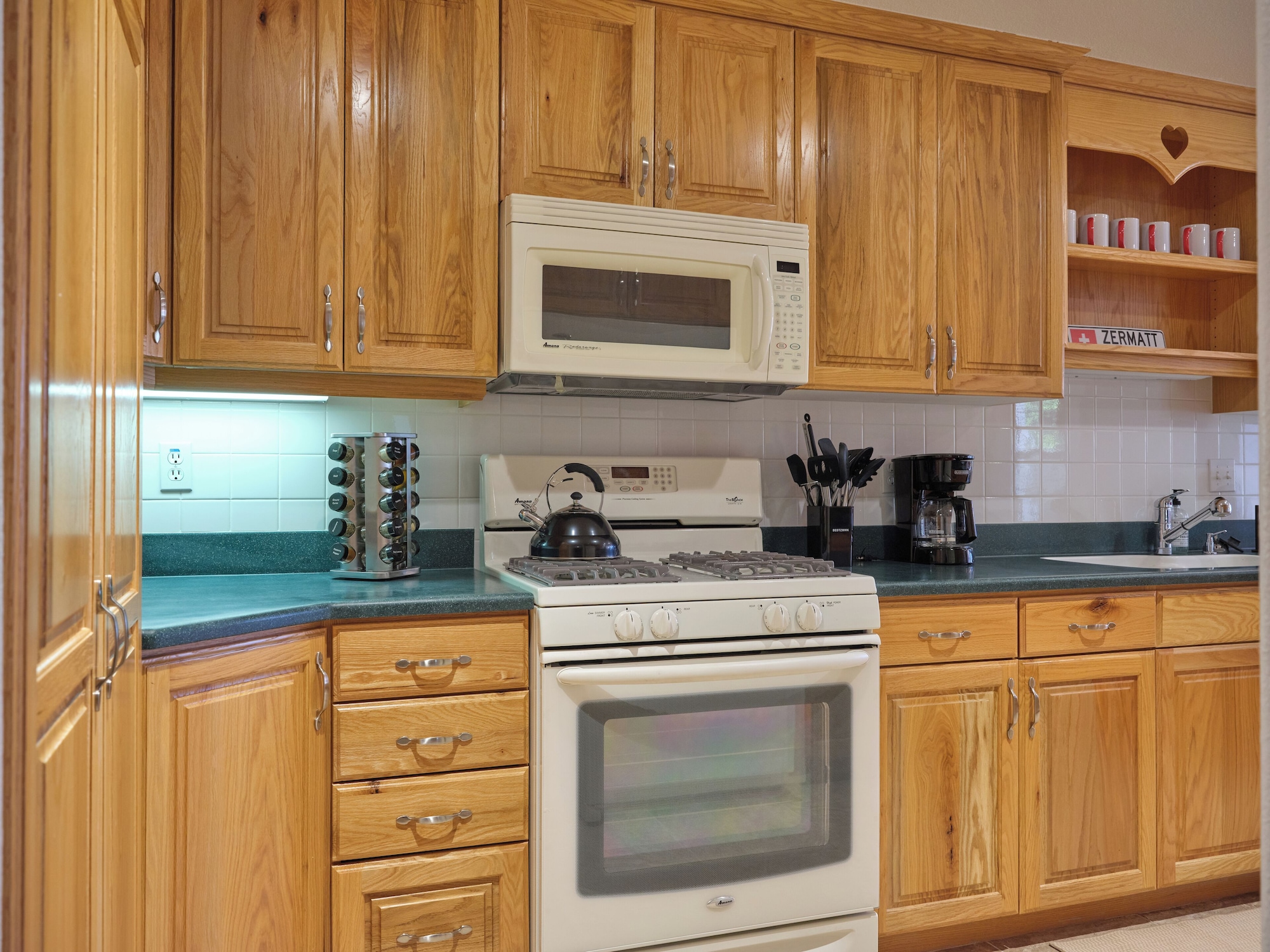 四卧室联排别墅，禁烟