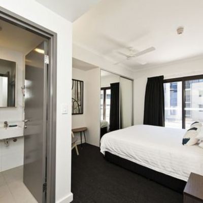 Premium One-Bedroom Apartment St Catherine's on Park Promo Code