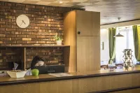 Hôtel Inn Design & Restaurant Bourges
