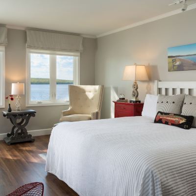 Deluxe King Room Silver Birches Promo Code