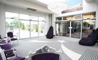 Hillgrove Hotel, Leisure & Spa - Housity