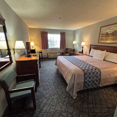 Standard Room, 1 King Bed, Walk Up Covered Bridge Inn Promo Code