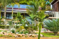 Comfort-driven Hotel Rooms in Hazeldene - 2335 Hotels in 