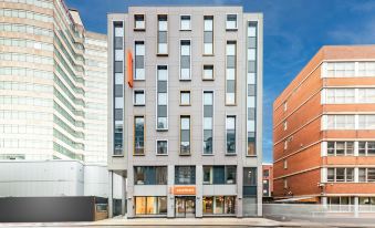 easyHotel Cardiff - Housity