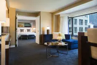 Renaissance Chicago Downtown Hotel