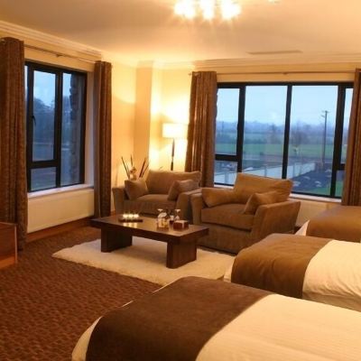Executive Family Room Amber Springs Hotel Promo Code