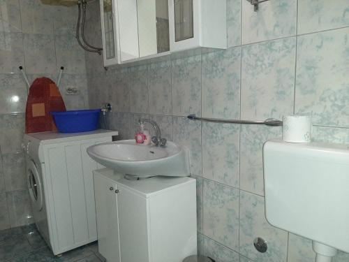 一室房 - 地面楼层