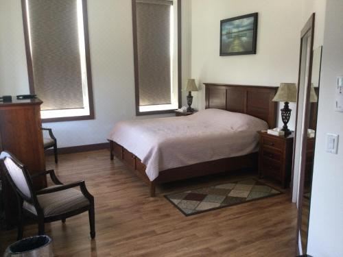 豪华特大床一室房