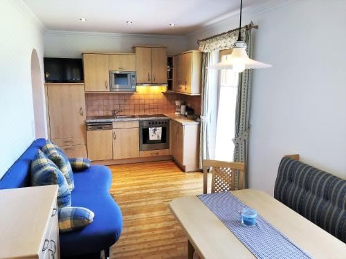 一卧室公寓（带阳台）