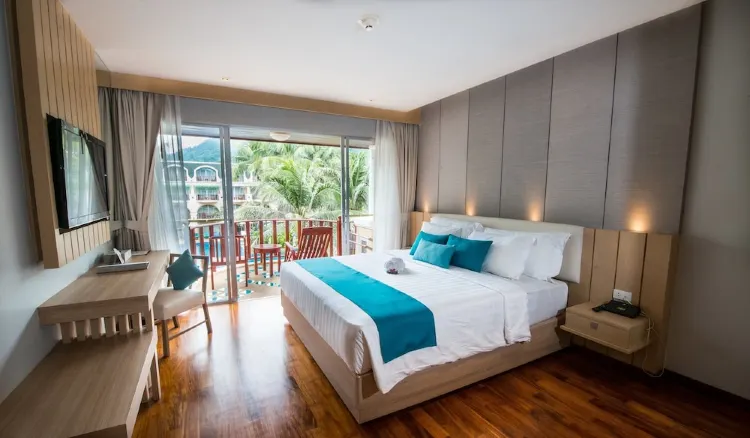 Graceland  Two Bedroom Suite with Sea View