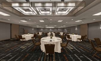 Embassy Suites by Hilton Oklahoma City Will Rogers Airport