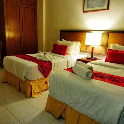 Bilik Mewah Kupon Leisure Cove Hotel & Apartments