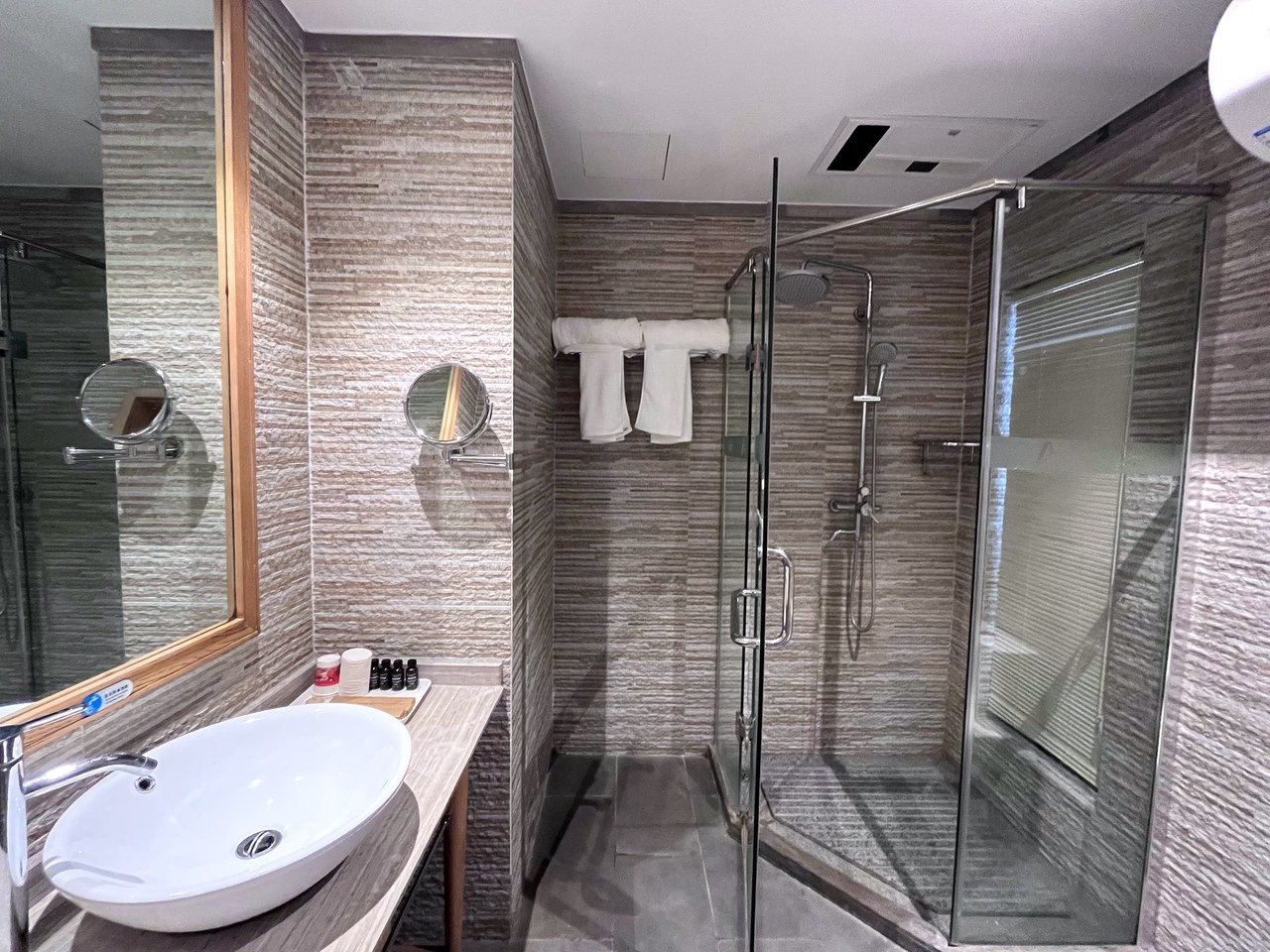 云杉优眠舒适园景大床房