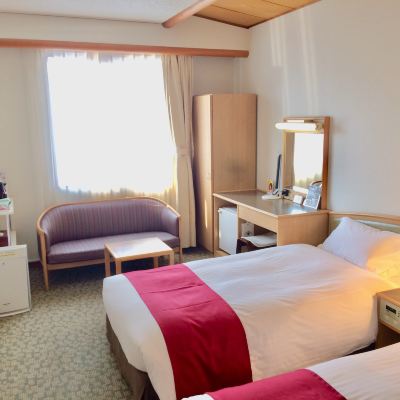 バス付きツイン、山の景色 ＫＫＲ山口あさくら（国家公務員共済組合連合会湯田保養所） クーポン