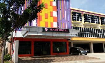 Sinar Hotel Pelaihari - Housity
