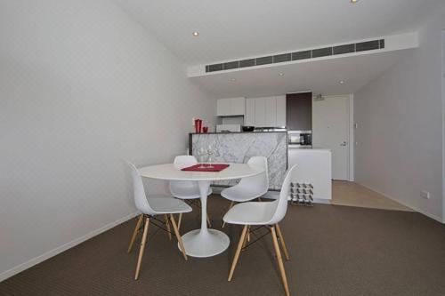 一居室公寓-Realm Park 12