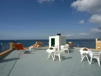Hotel Rivamare