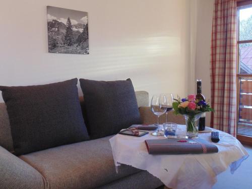 一室公寓-带朝南阳台-2