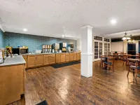 Days Inn by Wyndham Dubuque Hotels in Dubuque