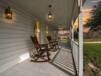 Country Farmhouse close to Texas A&M, wedding venues, & wineries! Hoteles en Condado de Grimes