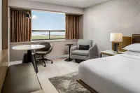 Sheraton Montreal Airport Hotel