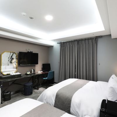 디럭스 트윈룸 El Tower Hotel 쿠폰