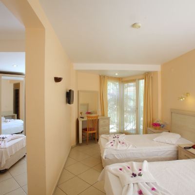 Family Quadruple Room, 1 Bedroom Catamaran Hotel Promo Code