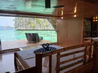 Paolyn Houseboats Coron Island