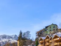 Villa Nice View Hotels in Temu