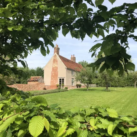 Retreat East