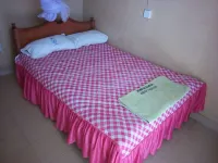 Kwiremia Hotel Hotéis em 