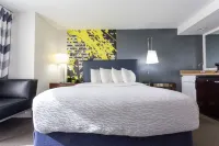 Comfort Inn & Suites Baltimore Inner Harbor