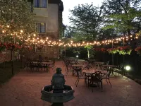 Chateau Avalon Hotel a 