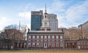 Cambria Hotel Philadelphia Downtown Center City - Housity