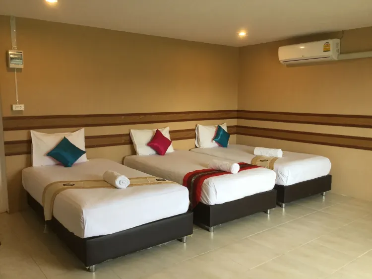 Classic Room 3 Single Bed