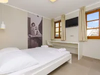 Hostel Dvor Hotels in Split