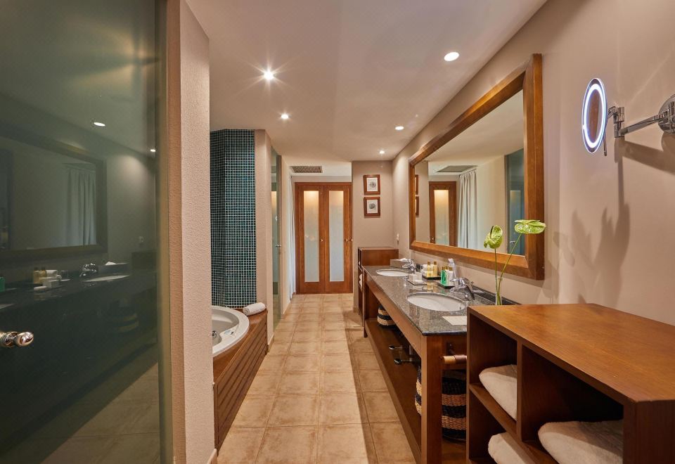 套房，可使用泳池 （露臺-優選俱樂部）