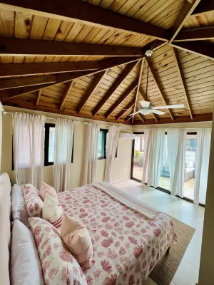 Beach Villa • Steps to Bavaro Beach • Ocean-View Rooftop • 2Br/2BA • Los Corales